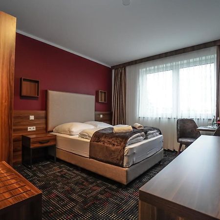 Sunset Hotel Kelsterbach Ngoại thất bức ảnh