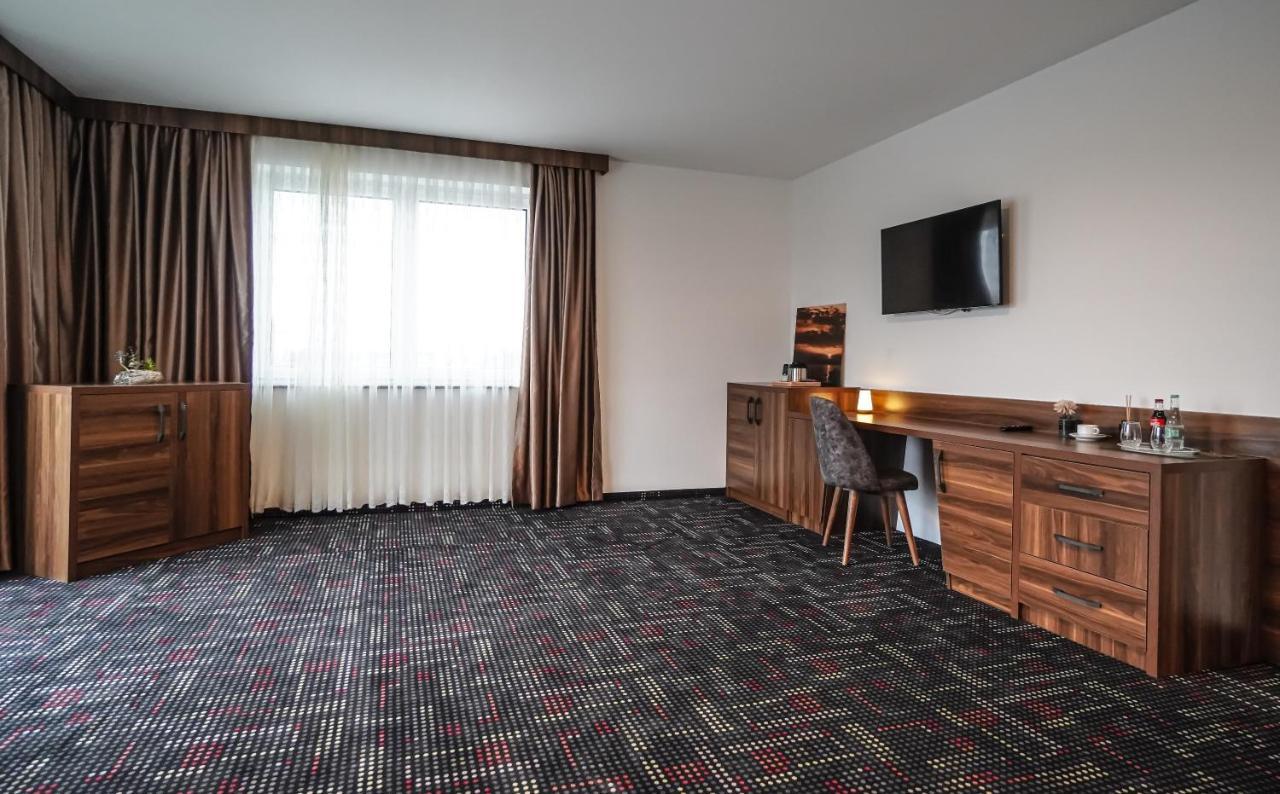 Sunset Hotel Kelsterbach Ngoại thất bức ảnh