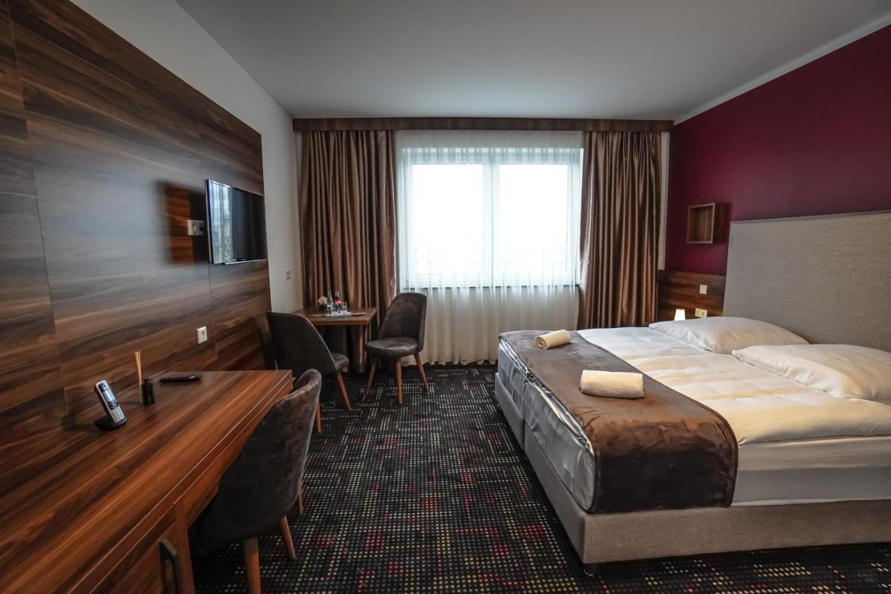 Sunset Hotel Kelsterbach Ngoại thất bức ảnh