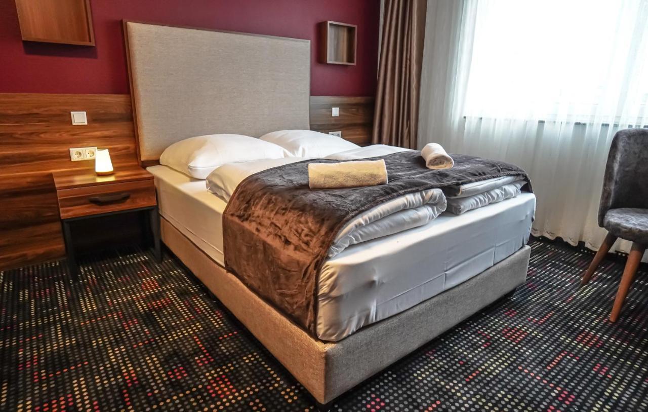Sunset Hotel Kelsterbach Ngoại thất bức ảnh