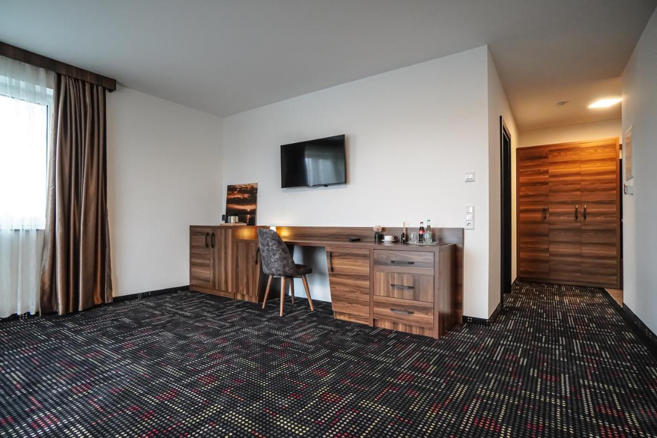 Sunset Hotel Kelsterbach Ngoại thất bức ảnh