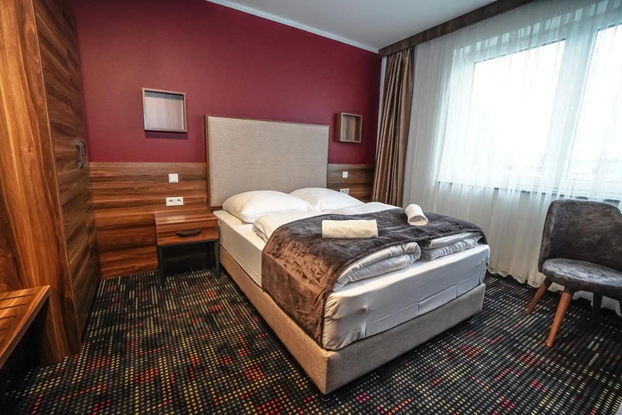 Sunset Hotel Kelsterbach Ngoại thất bức ảnh
