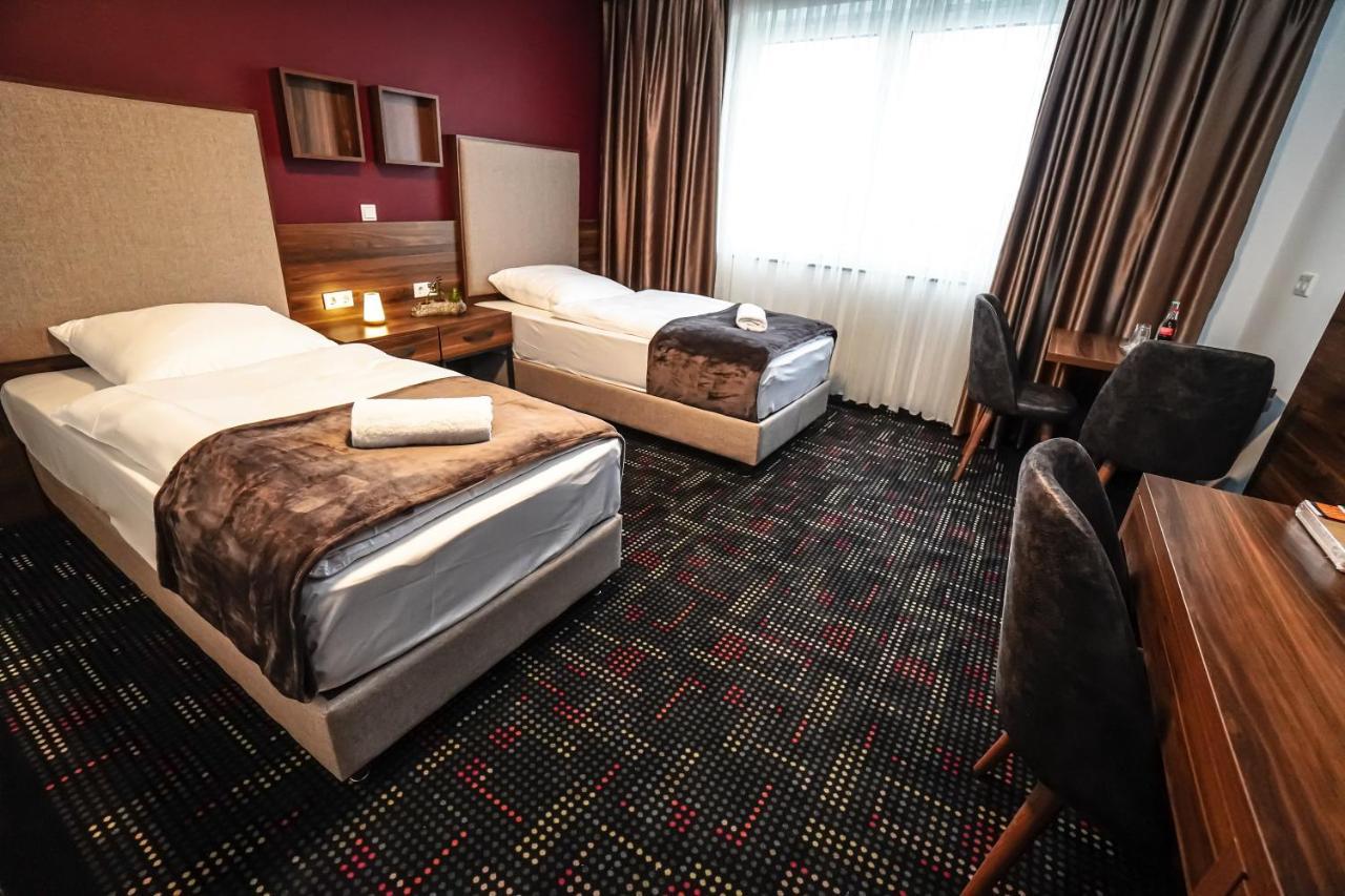 Sunset Hotel Kelsterbach Ngoại thất bức ảnh