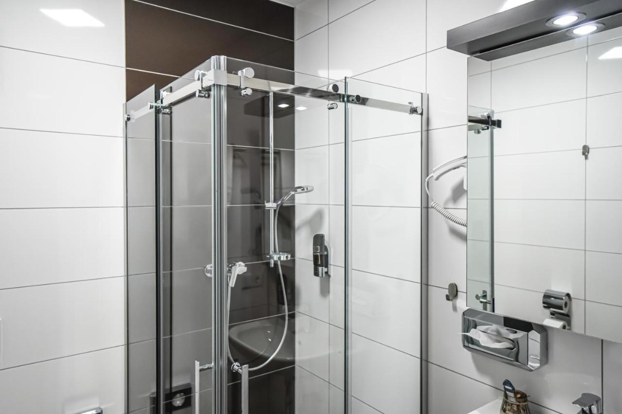 Sunset Hotel Kelsterbach Ngoại thất bức ảnh