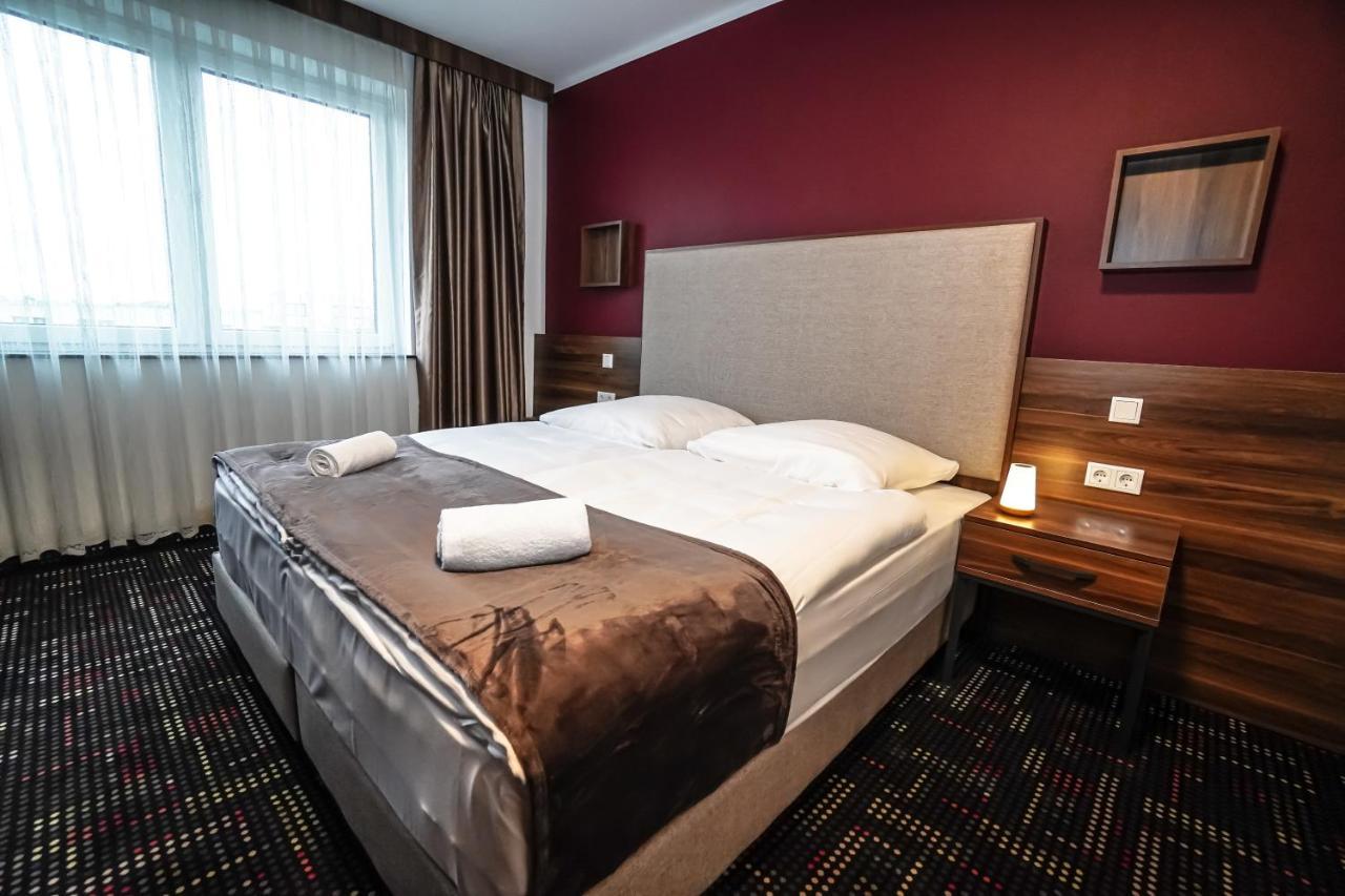 Sunset Hotel Kelsterbach Ngoại thất bức ảnh